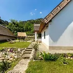 Klementina's - Happy Appartement Nemesvita