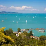 Klementina's - Happy *