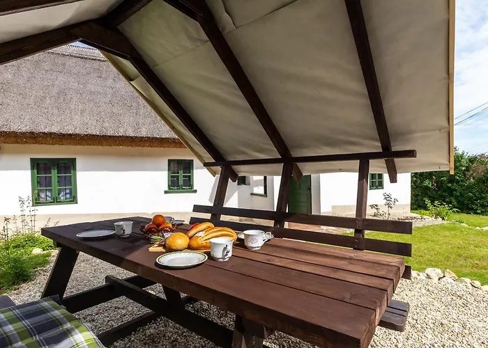 Klementina's - Happy